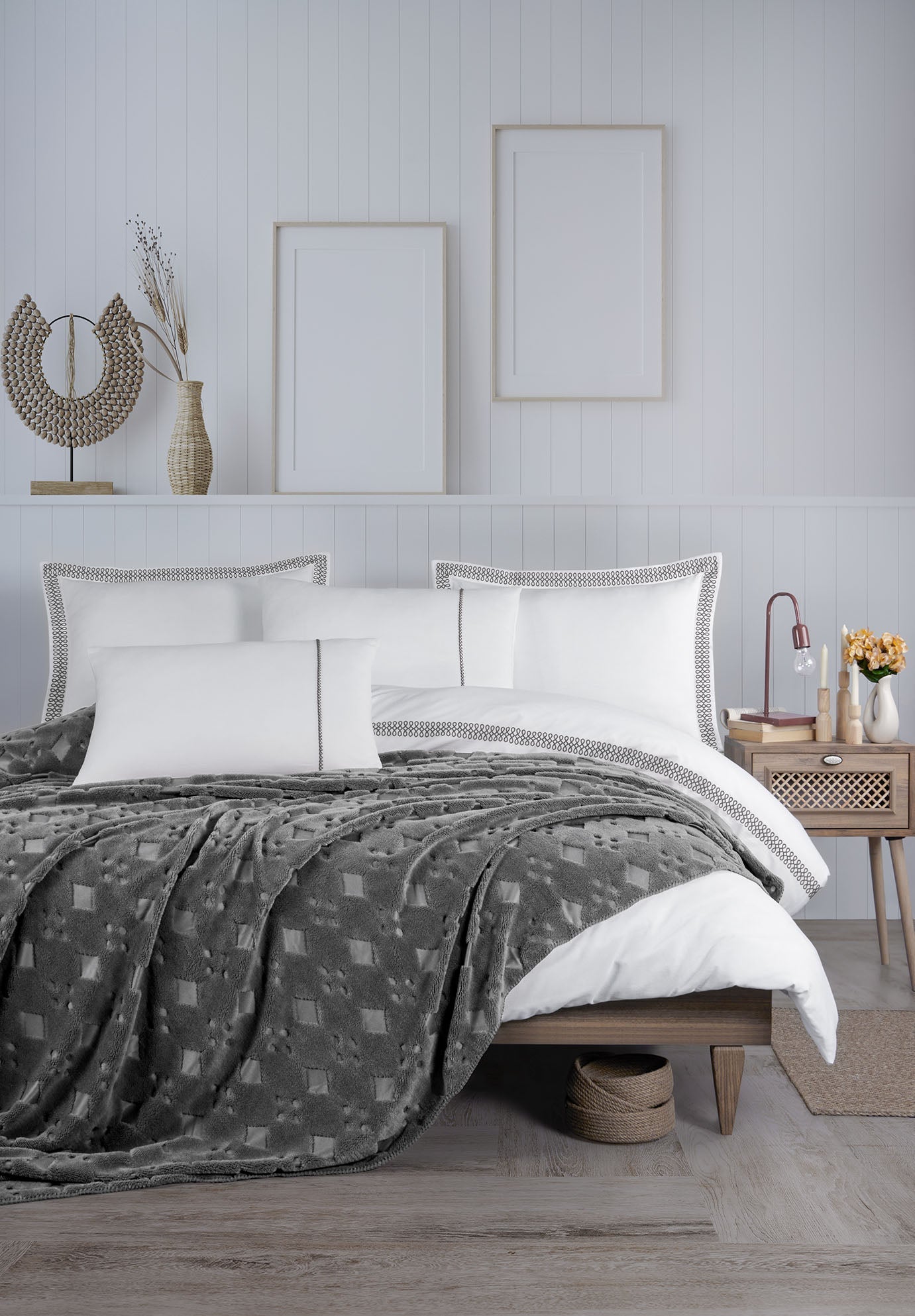 7 pieces Royal Embroidered Set Grey